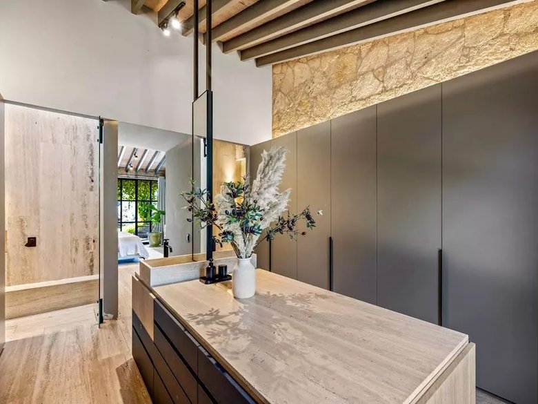 Casa Wisteria — 11 photos