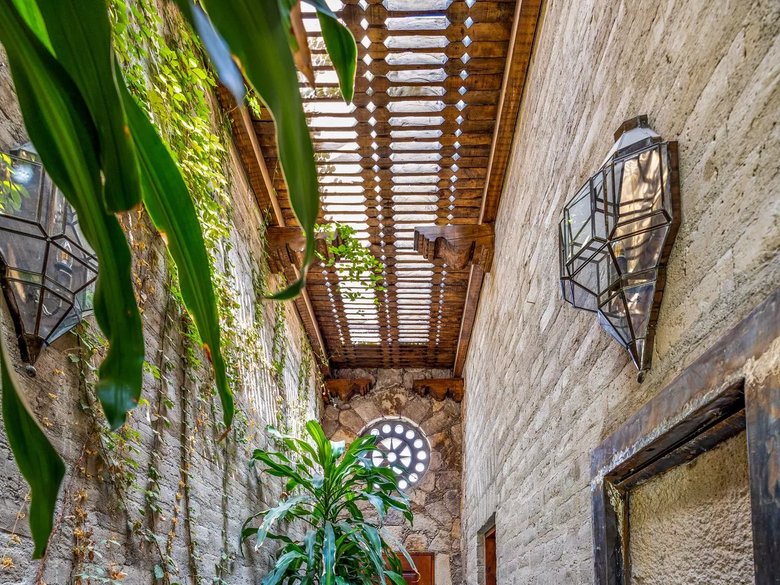 CASA SABIA — 4 fotos