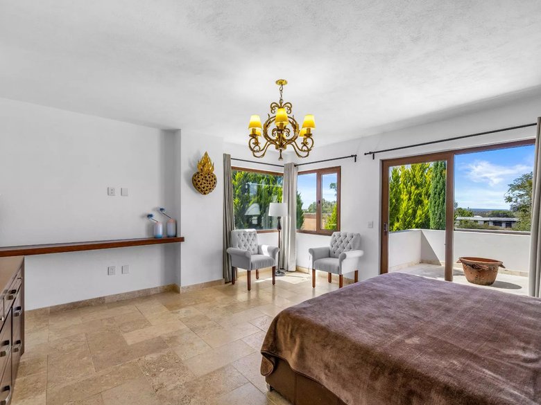 Casa de los Ángeles — 16 photos