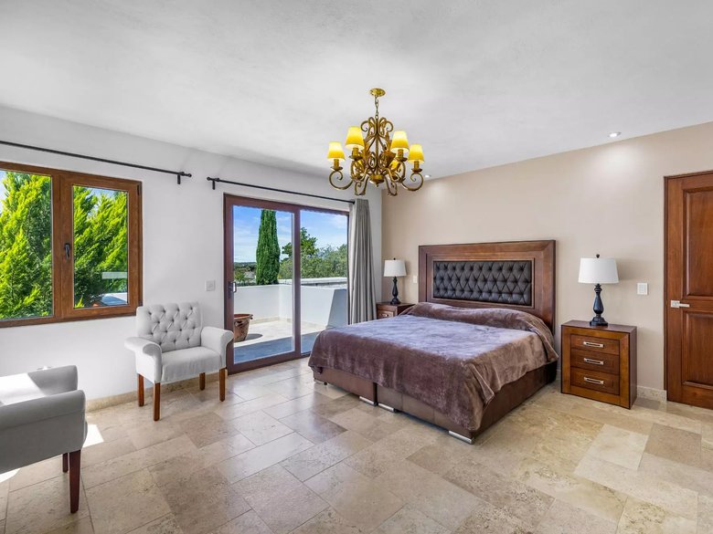 Casa de los Ángeles — 17 photos