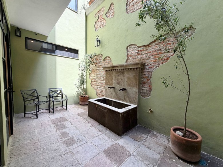 Casa en el Centro de San Miguel — 8 photos