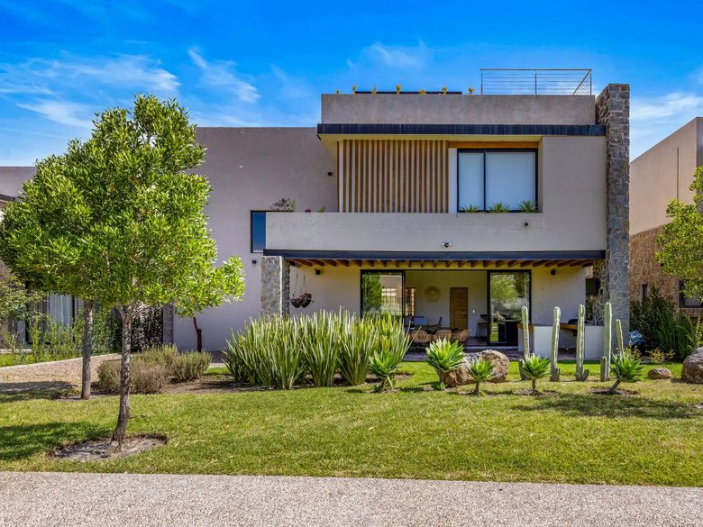 Casa Lucia — 9 photos