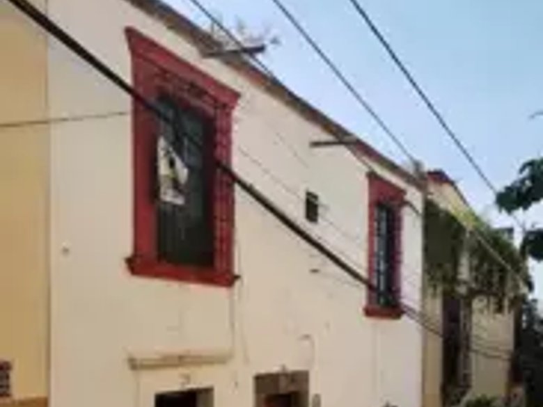 8080 Fixer in Historical downtown — 1 photos