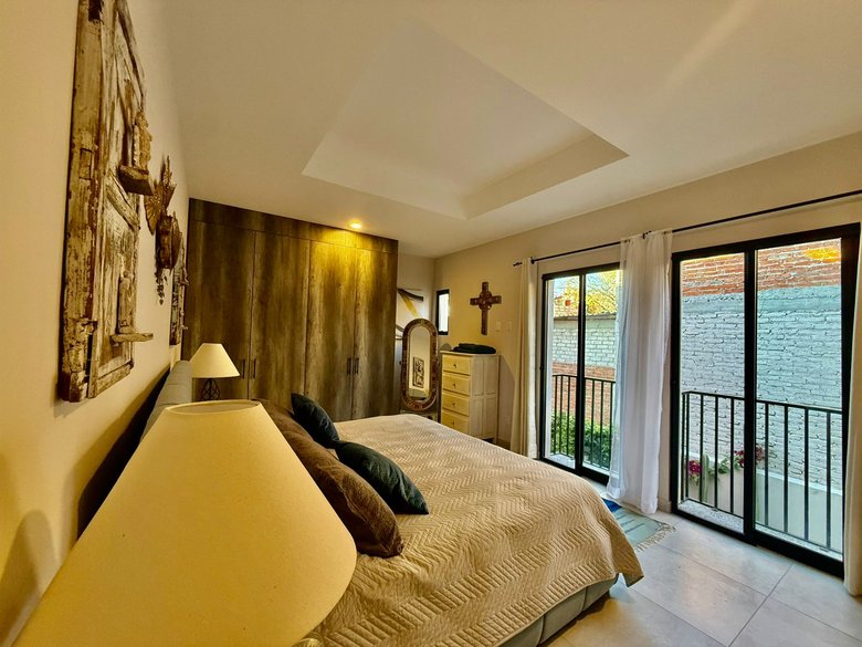 Apartment for rent in San Antonio (Available long term October 2027) — 16 photos