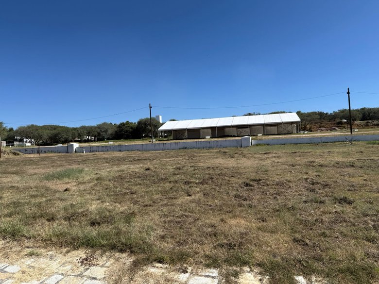 Great opportunity in Otomi Hipic club — 2 photos