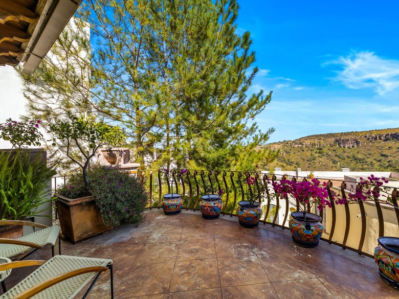 Casa Stone — 20 photos
