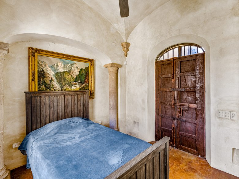 Casa Stone — 25 photos