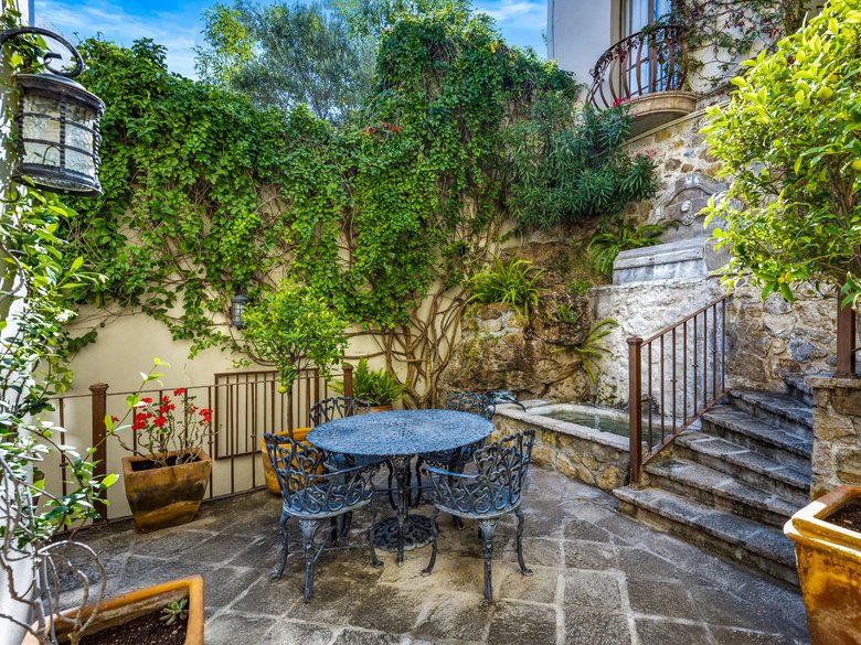Casa Stone — 23 photos