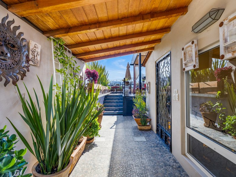 Casa Aloha — 29 photos