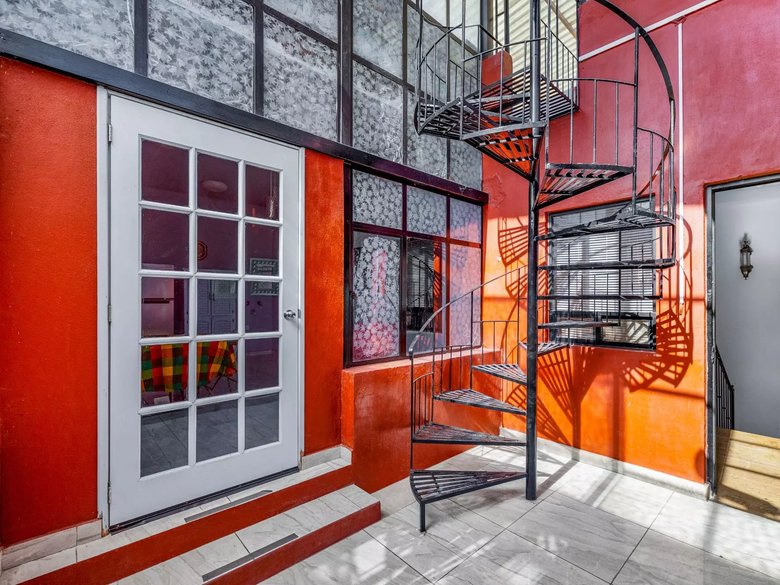 CASA NORMA — 13 photos