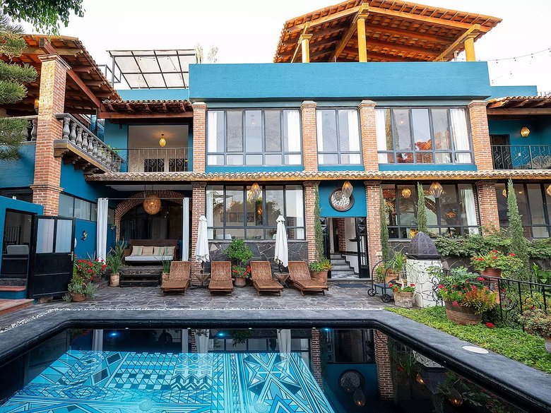 La Joya Azul — 4 photos
