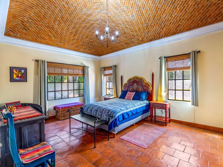 Casa del Árbol — 5 photos