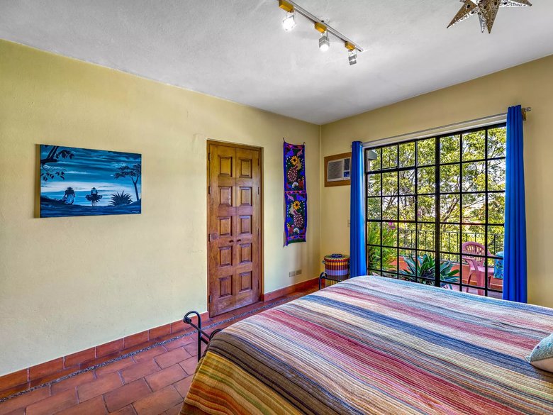 Casa del Árbol — 19 photos