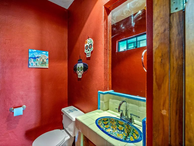 Casa del Árbol — 9 photos