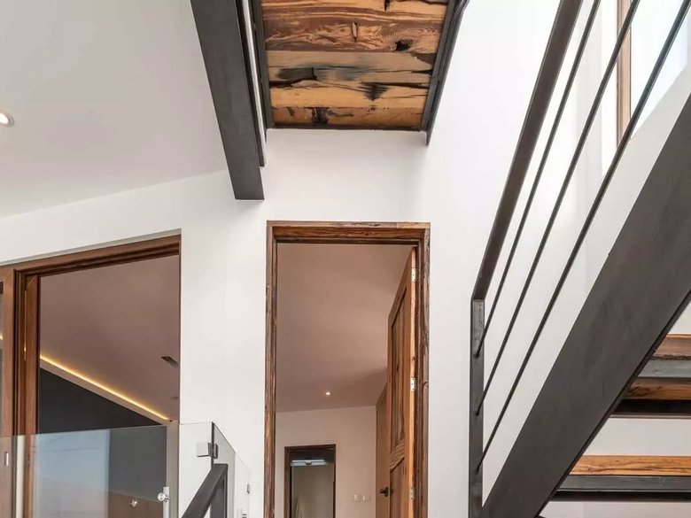 The Corner Loft House — 22 photos