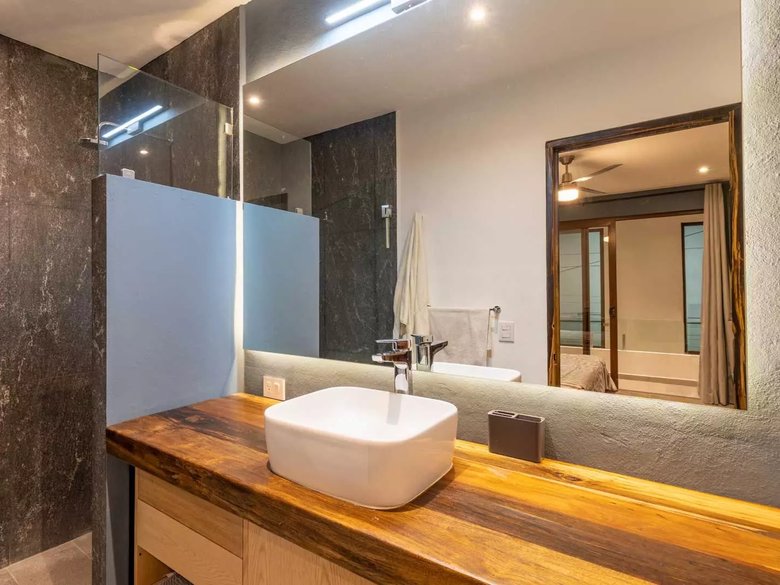 The Corner Loft House — 14 photos