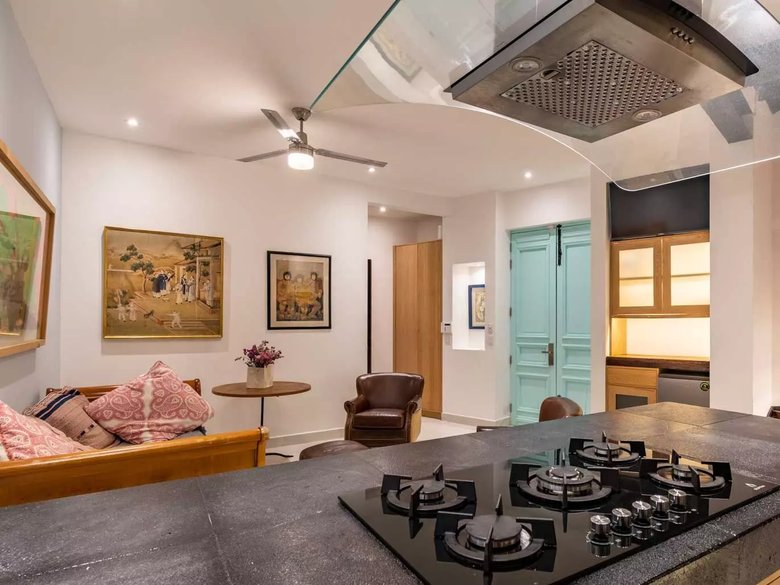 The Corner Loft House — 8 photos