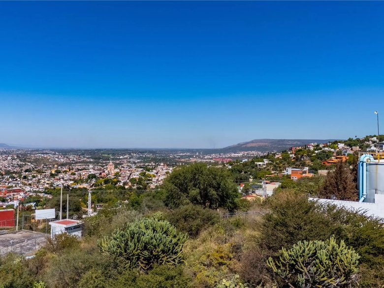 CARACOL SKYVIEW — 10 photos