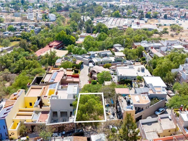 El Obraje Lot — 6 photos