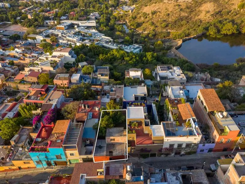 Cuauhtemoc Lot — 7 photos