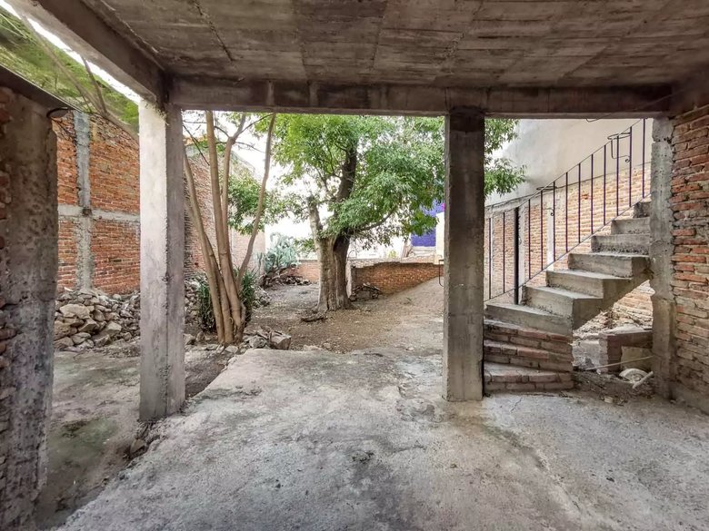 Cuauhtemoc Lot — 14 photos