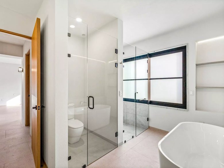 La Aurora Townhouse -Blue — 4 photos