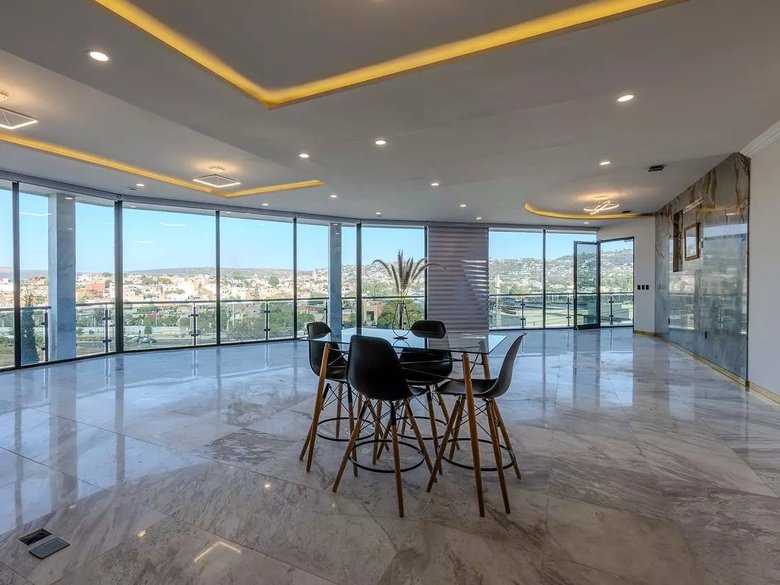 Edificio Comercial Las Brisas — 8 photos