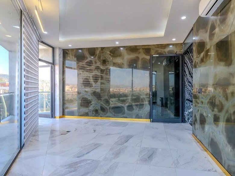 Edificio Comercial Las Brisas — 18 photos