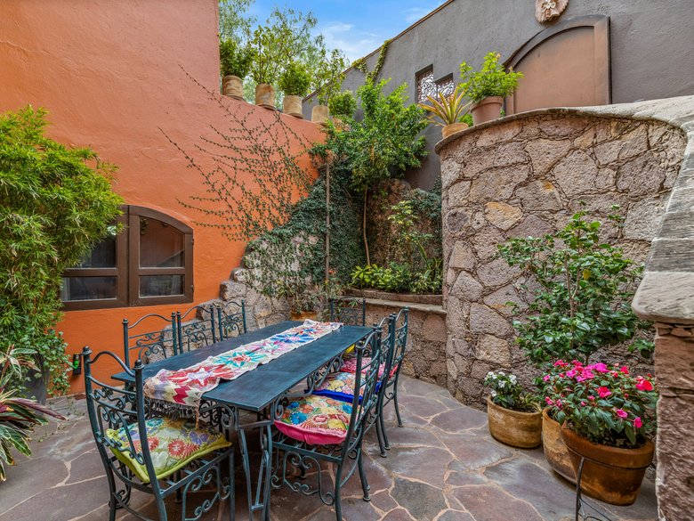 Casa El Grifo — 15 photos