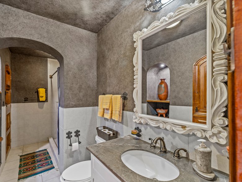 Casa El Grifo — 12 photos
