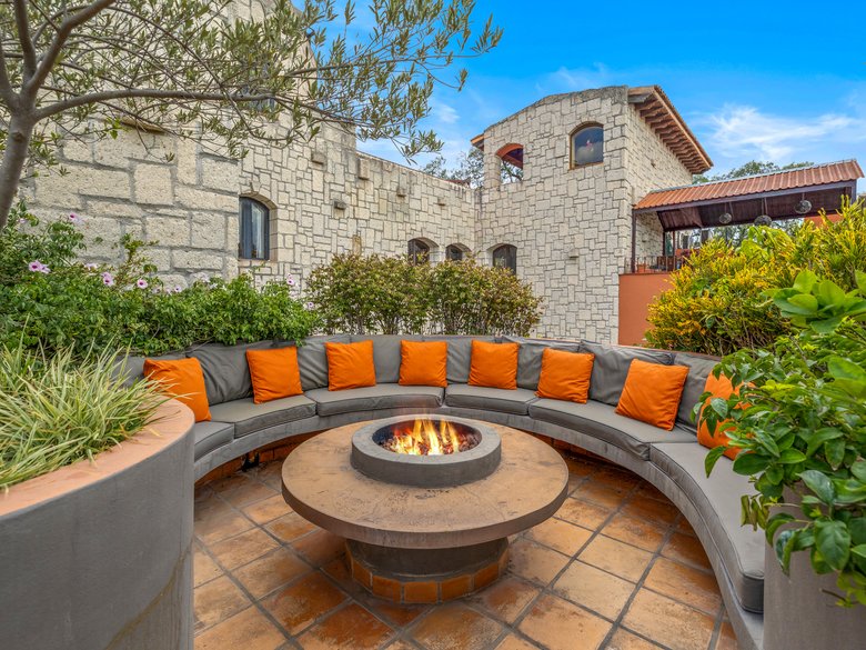 Casa El Grifo — 22 photos