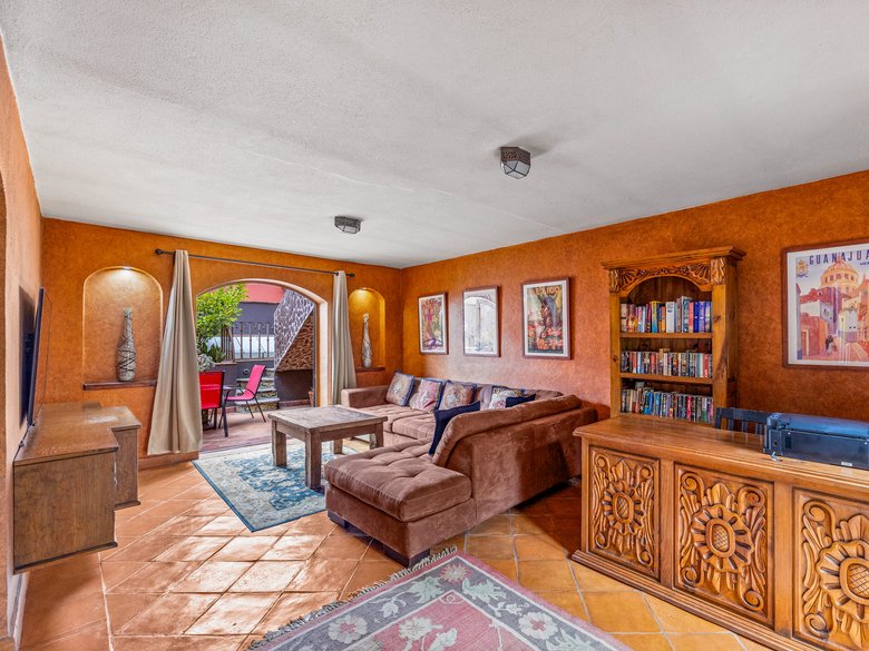 Casa El Grifo — 18 photos