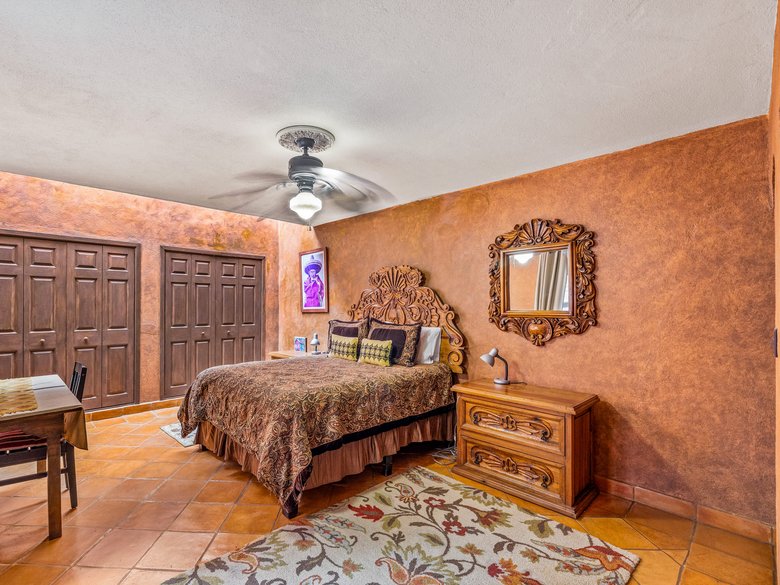 Casa El Grifo — 11 photos