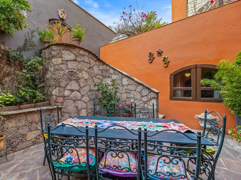 Casa El Grifo — 14 photos