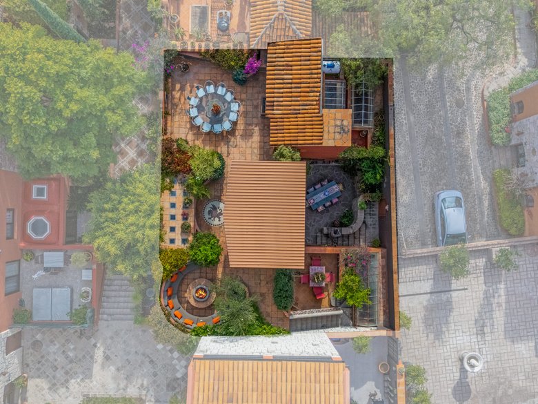 Casa El Grifo — 30 photos