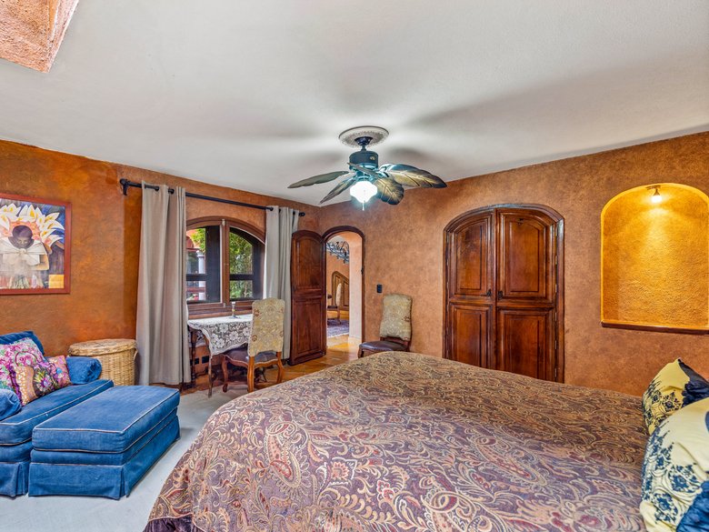 Casa El Grifo — 9 photos