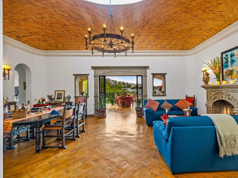 Casa Noche Mágica — 7 photos