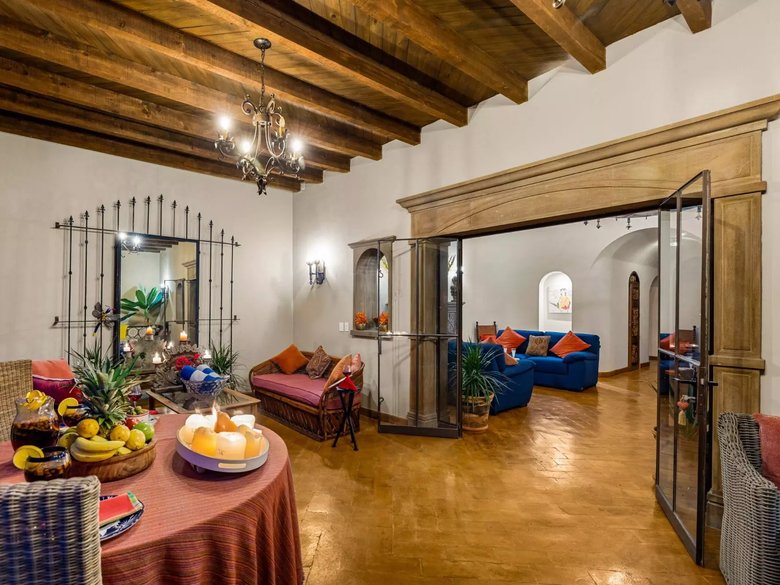 Casa Noche Mágica — 2 photos