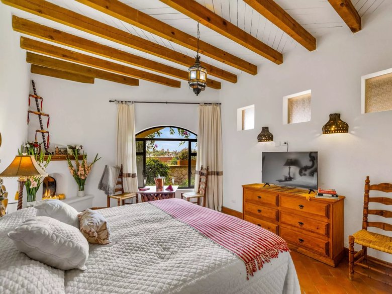 Casa Noche Mágica — 13 photos