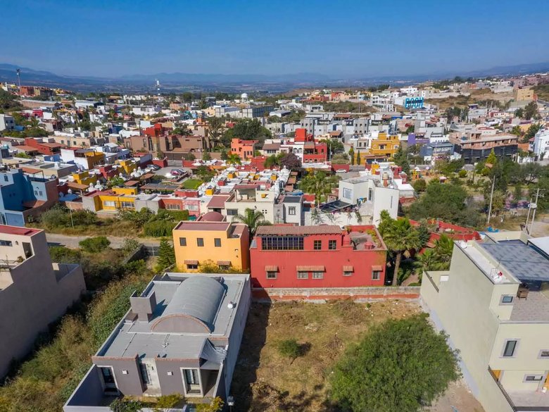El Suspiro Lot — 2 fotos