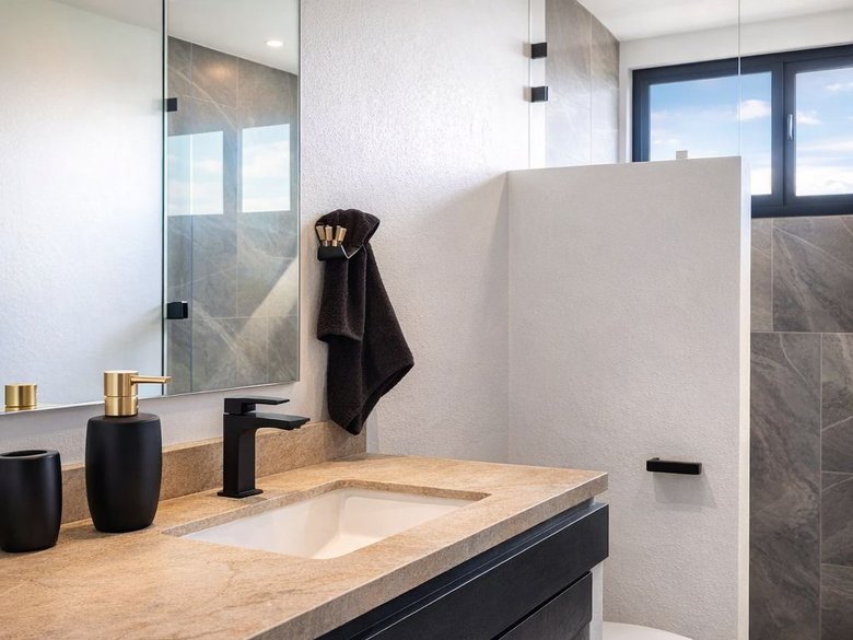 Modern Luxury Home with Casita & Pool in Los Senderos — 8 photos