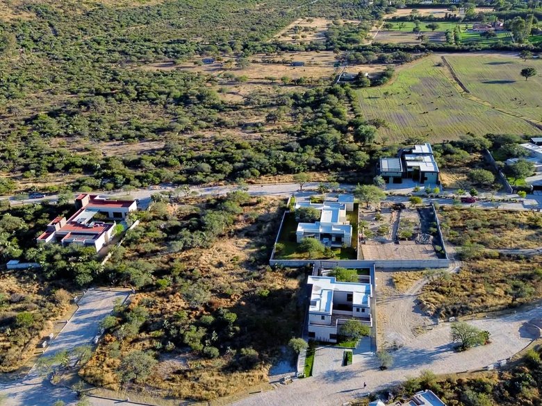 Lote en La Reserva Marroquin Abajo — 2 photos