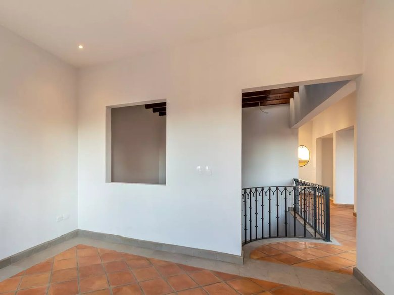 Villa Tamayo — 19 photos