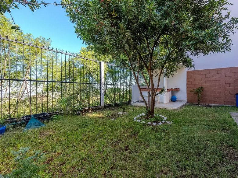 Residencia Palo Azul — 4 photos