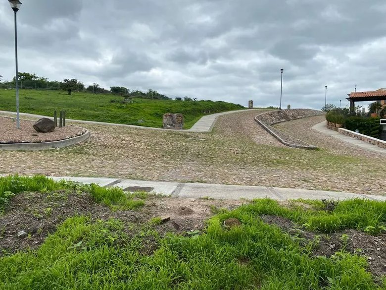 Homesite in Hacienda La Presita — 4 photos