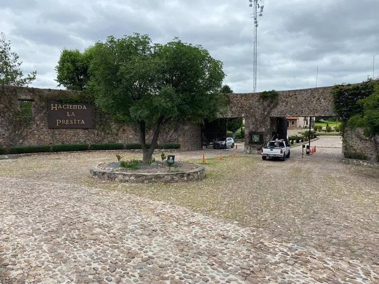 Homesite in Hacienda La Presita — 12 photos