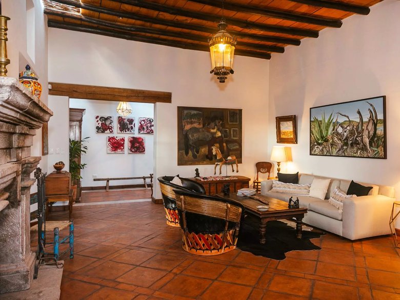 Casa CAN — 2 photos