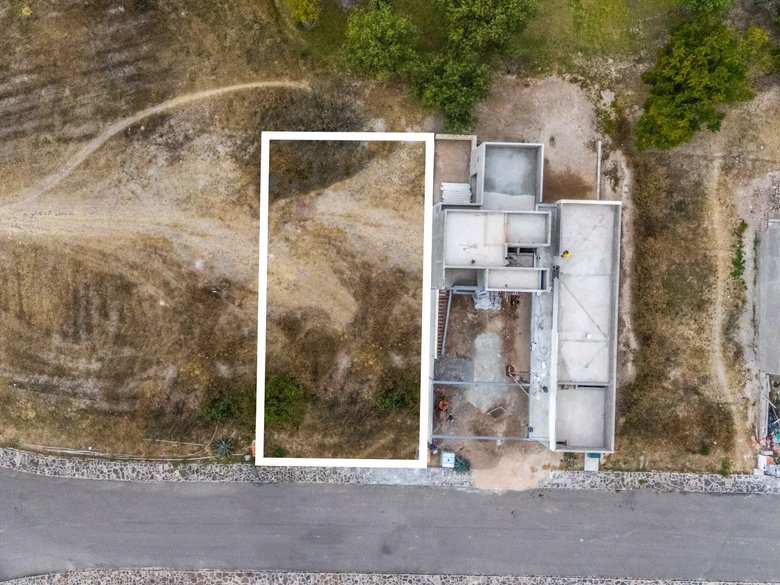 Terreno San Adrián en Las Campanas — 3 photos