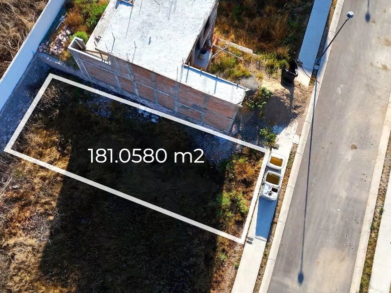 Terreno duplex Zirandaro — 3 photos