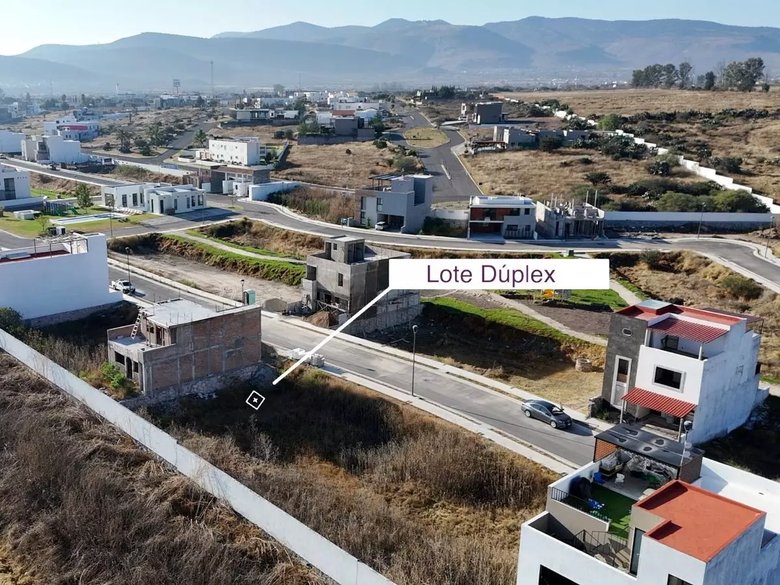 Terreno duplex Zirandaro — 12 photos
